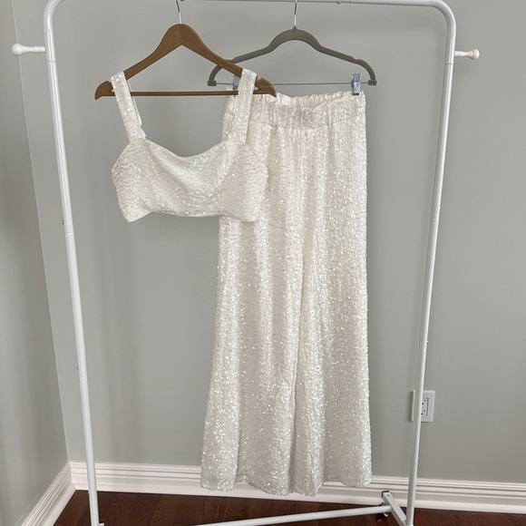 Rosevelvet Other - White Sequin Crop Top and Wide-Leg Pants Set